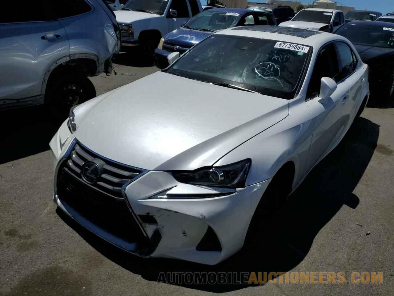 JTHBA1D22J5076622 LEXUS IS 2018