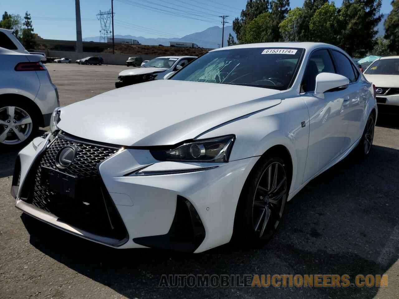 JTHBA1D22J5077589 LEXUS IS 2018