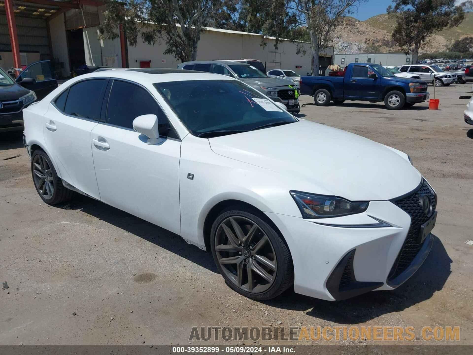 JTHBA1D22J5080766 LEXUS IS 300 2018