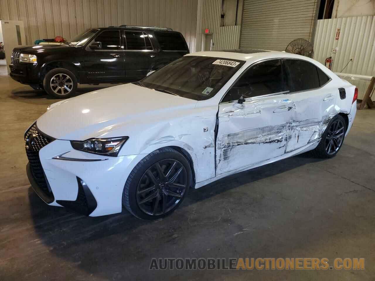 JTHBA1D22K5085578 LEXUS IS 2019