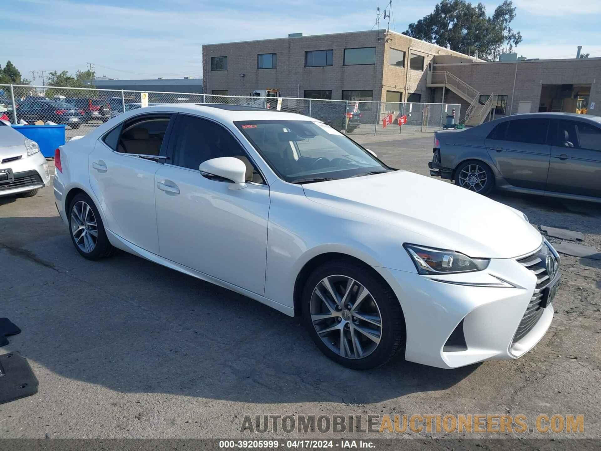 JTHBA1D22K5100368 LEXUS IS 300 2019