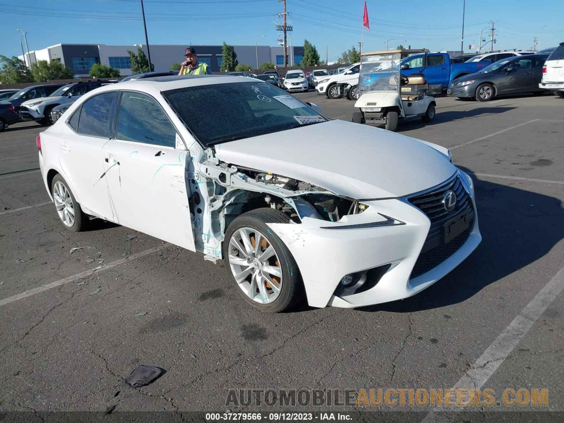 JTHBA1D23G5037627 LEXUS IS 200T 2016