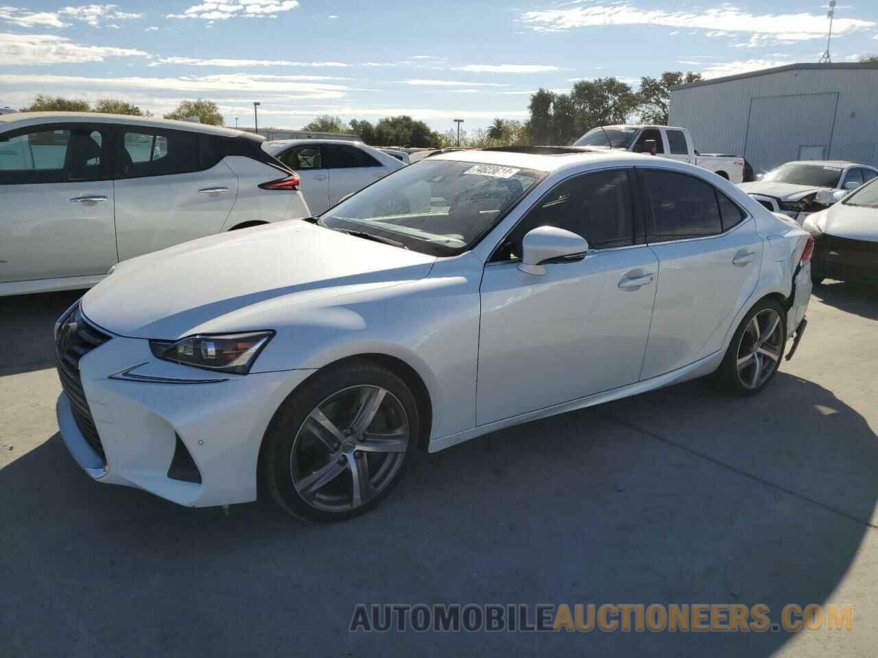 JTHBA1D23H5045261 LEXUS IS 2017