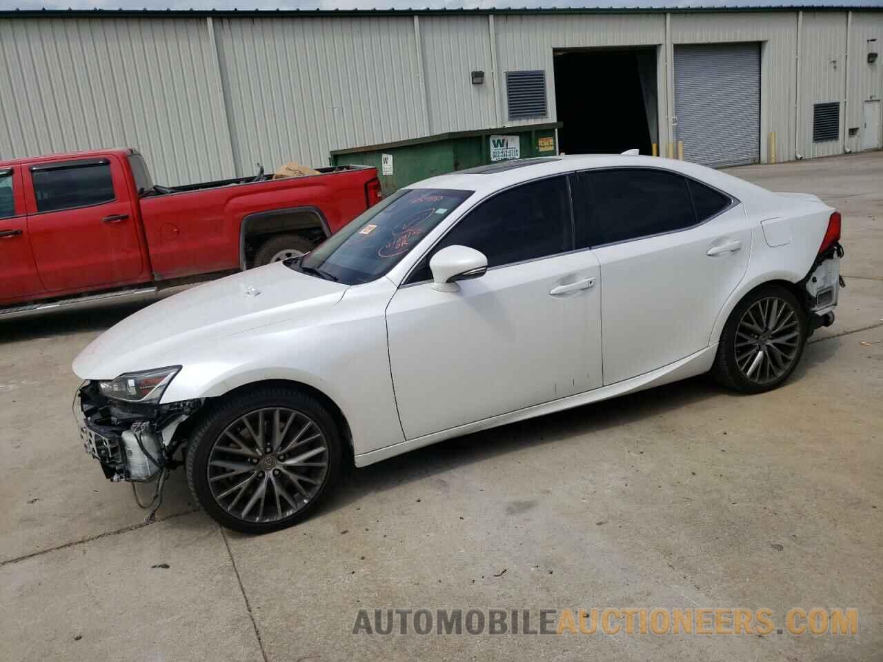 JTHBA1D23H5049312 LEXUS IS 2017