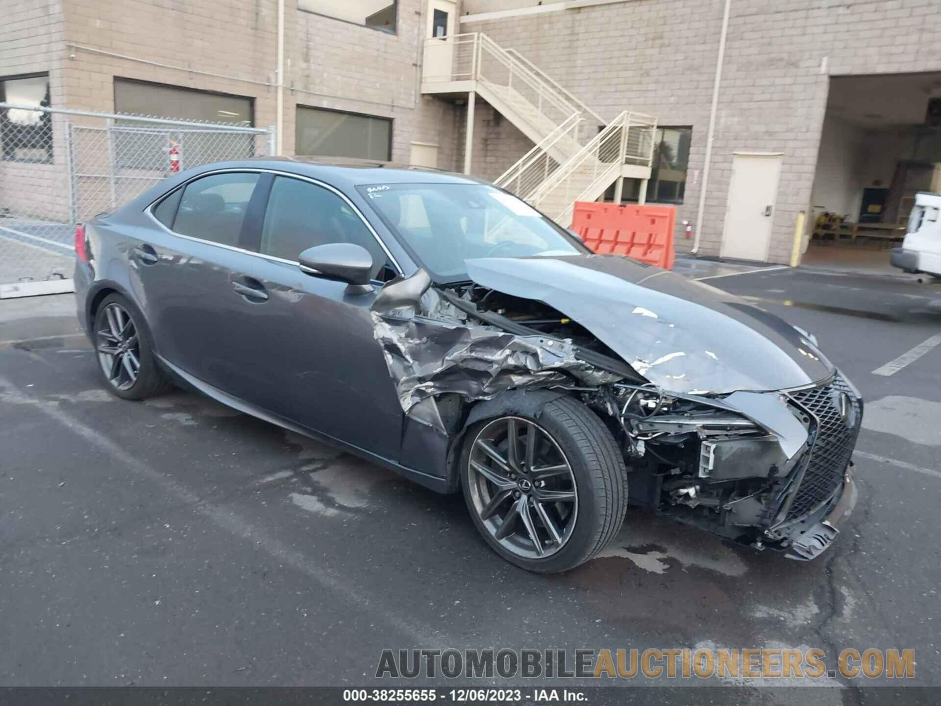 JTHBA1D23J5070988 LEXUS IS 300 2018