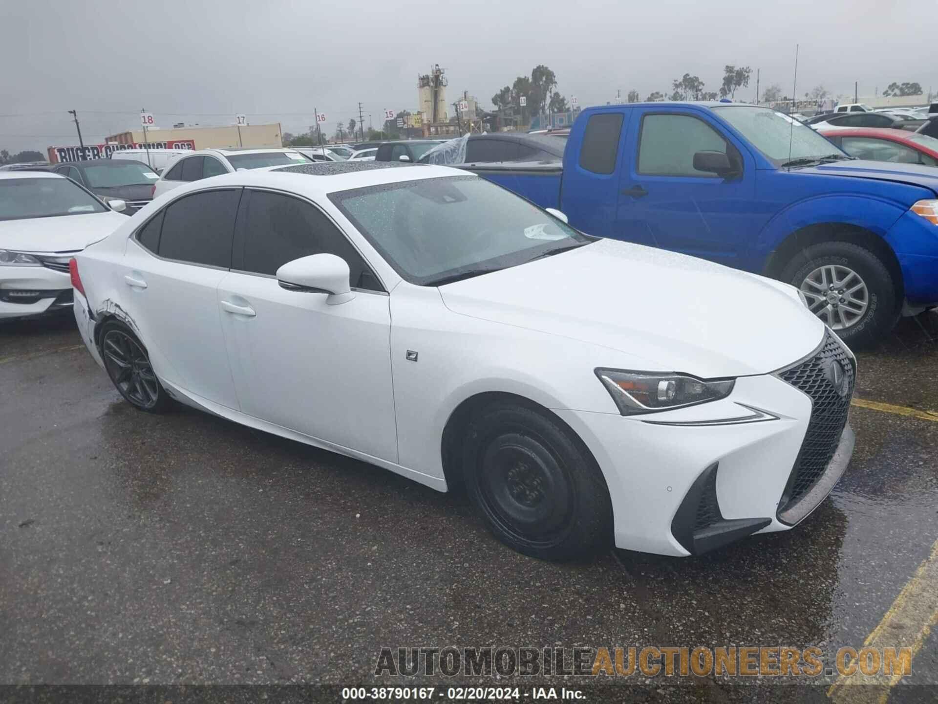 JTHBA1D23K5084908 LEXUS IS 300 2019