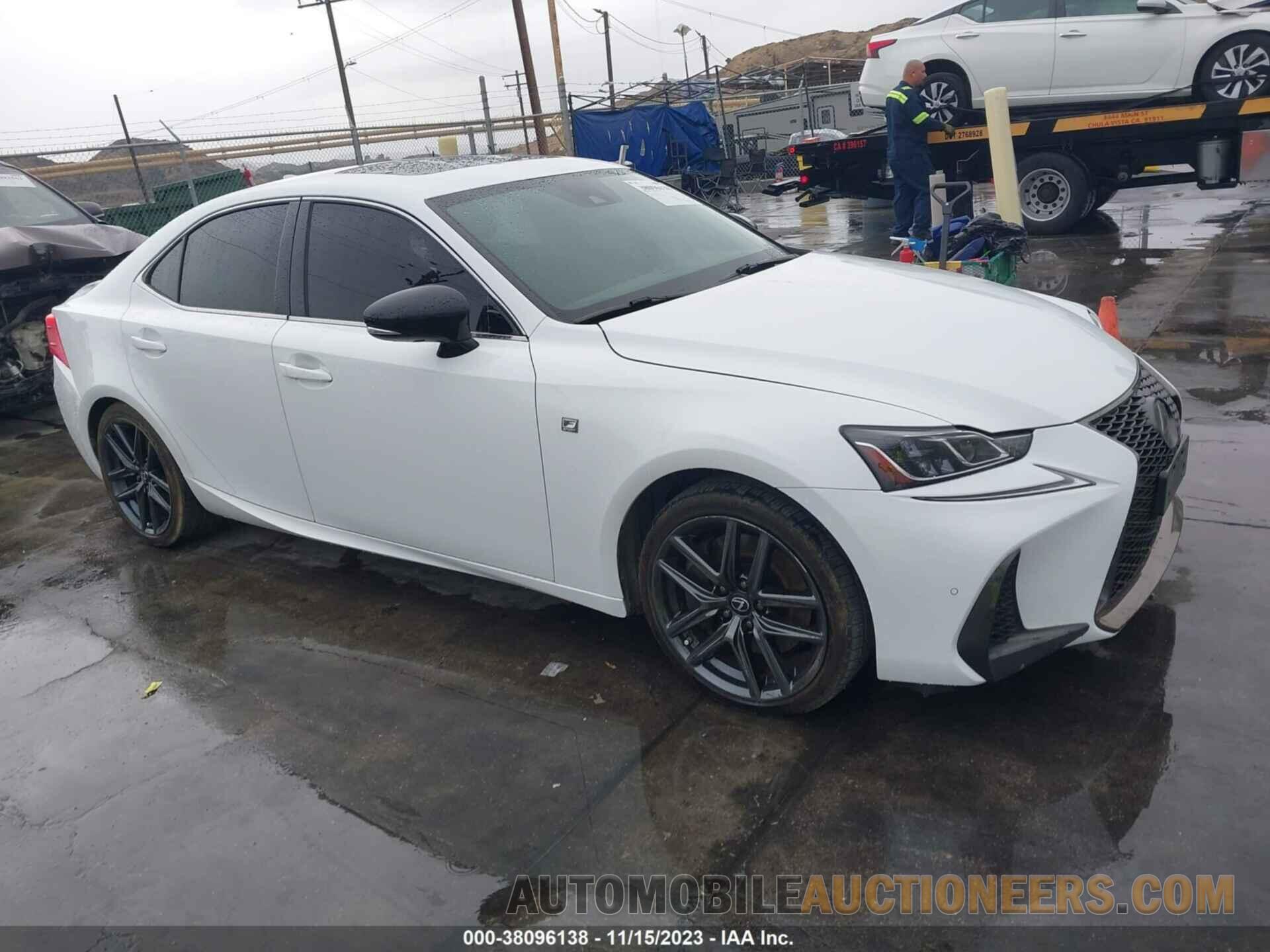 JTHBA1D23K5095780 LEXUS IS 2019