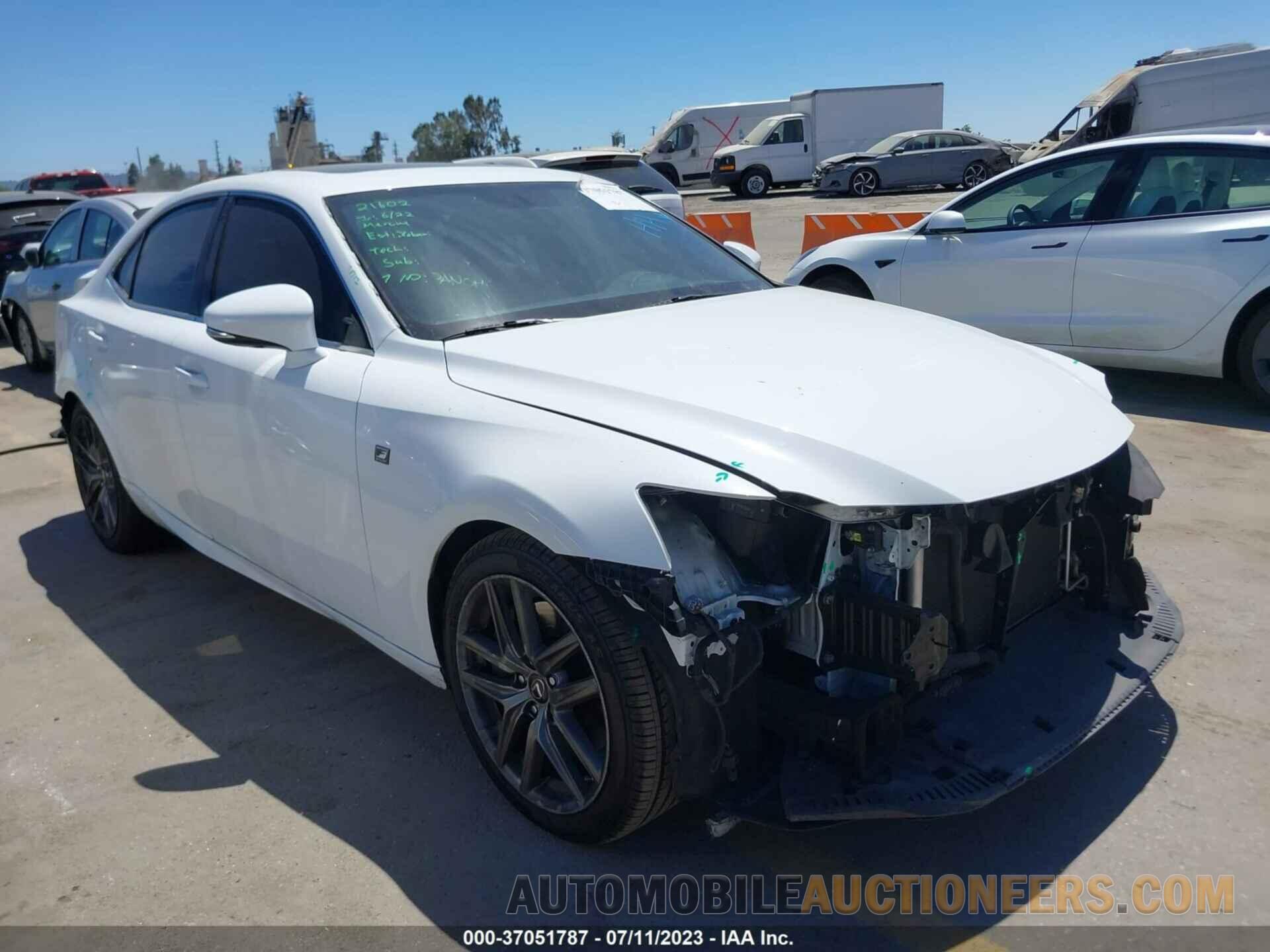 JTHBA1D24G5008976 LEXUS IS 200T 2016