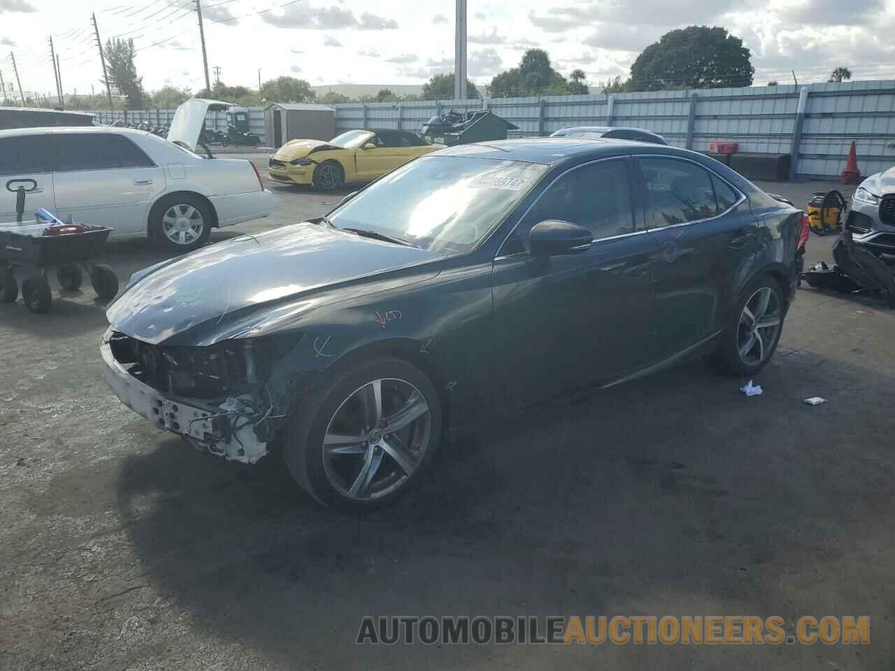 JTHBA1D24J5068649 LEXUS IS 2018