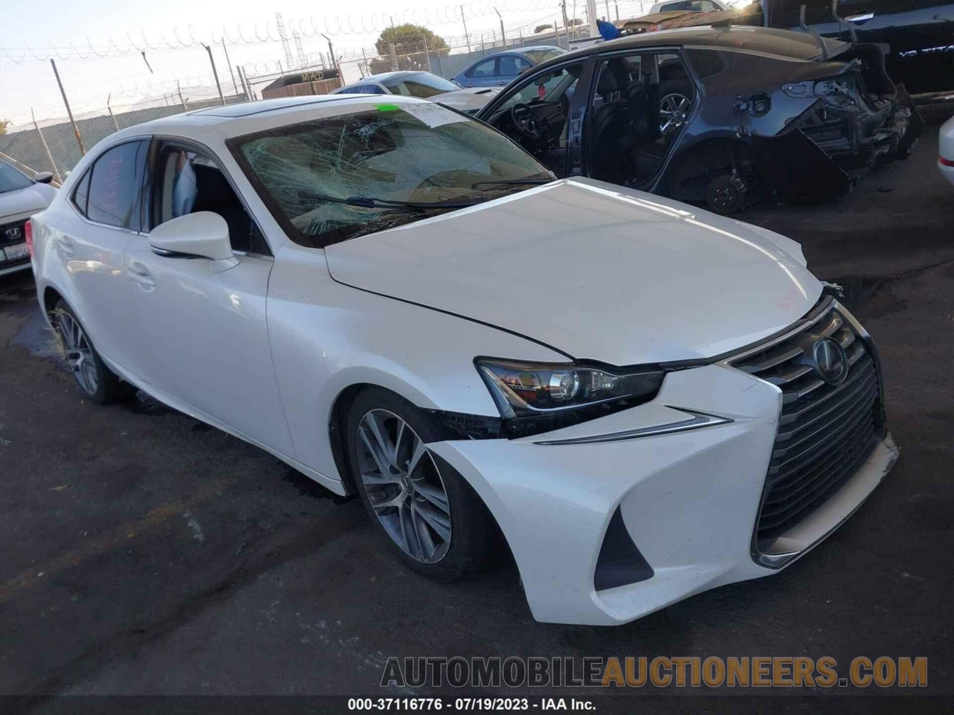 JTHBA1D24J5075701 LEXUS IS 2018