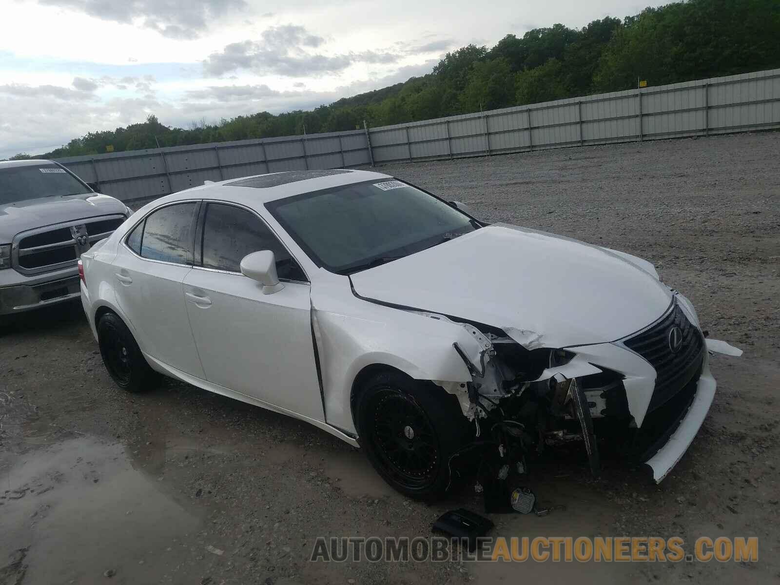 JTHBA1D25G5009313 LEXUS IS 2016