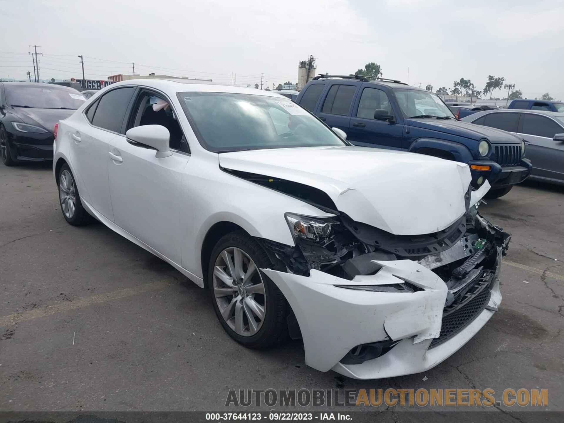 JTHBA1D25G5034468 LEXUS IS 200T 2016