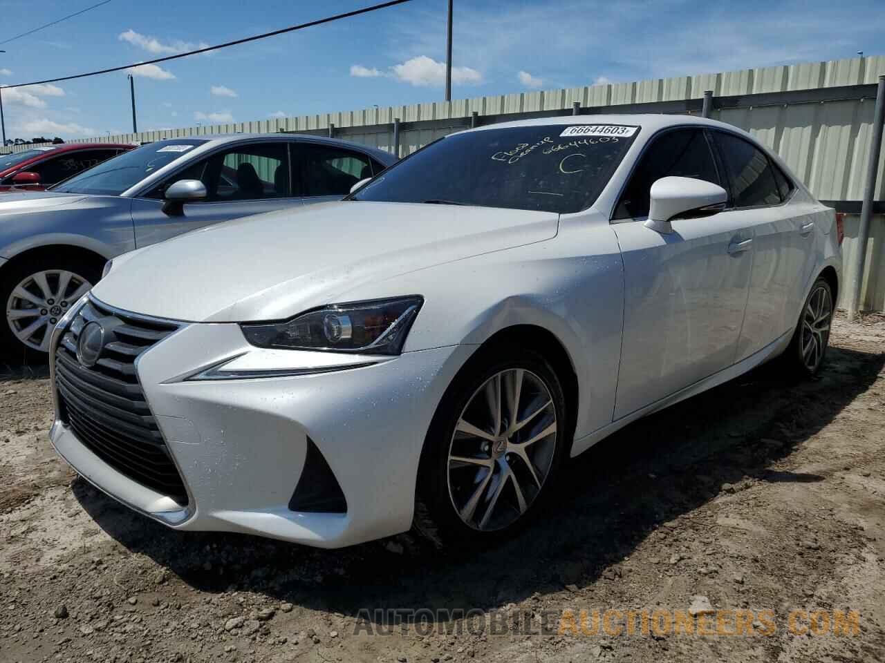 JTHBA1D25J5065226 LEXUS IS 2018