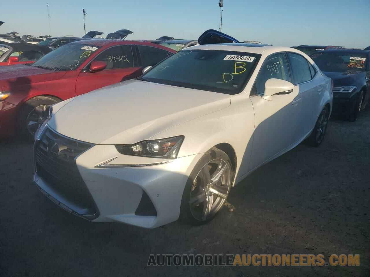 JTHBA1D25J5067767 LEXUS IS 2018