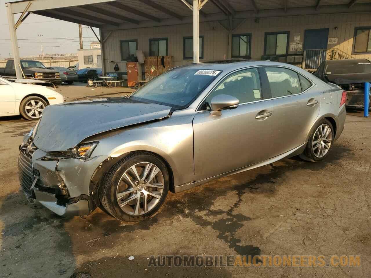 JTHBA1D25J5074119 LEXUS IS 2018