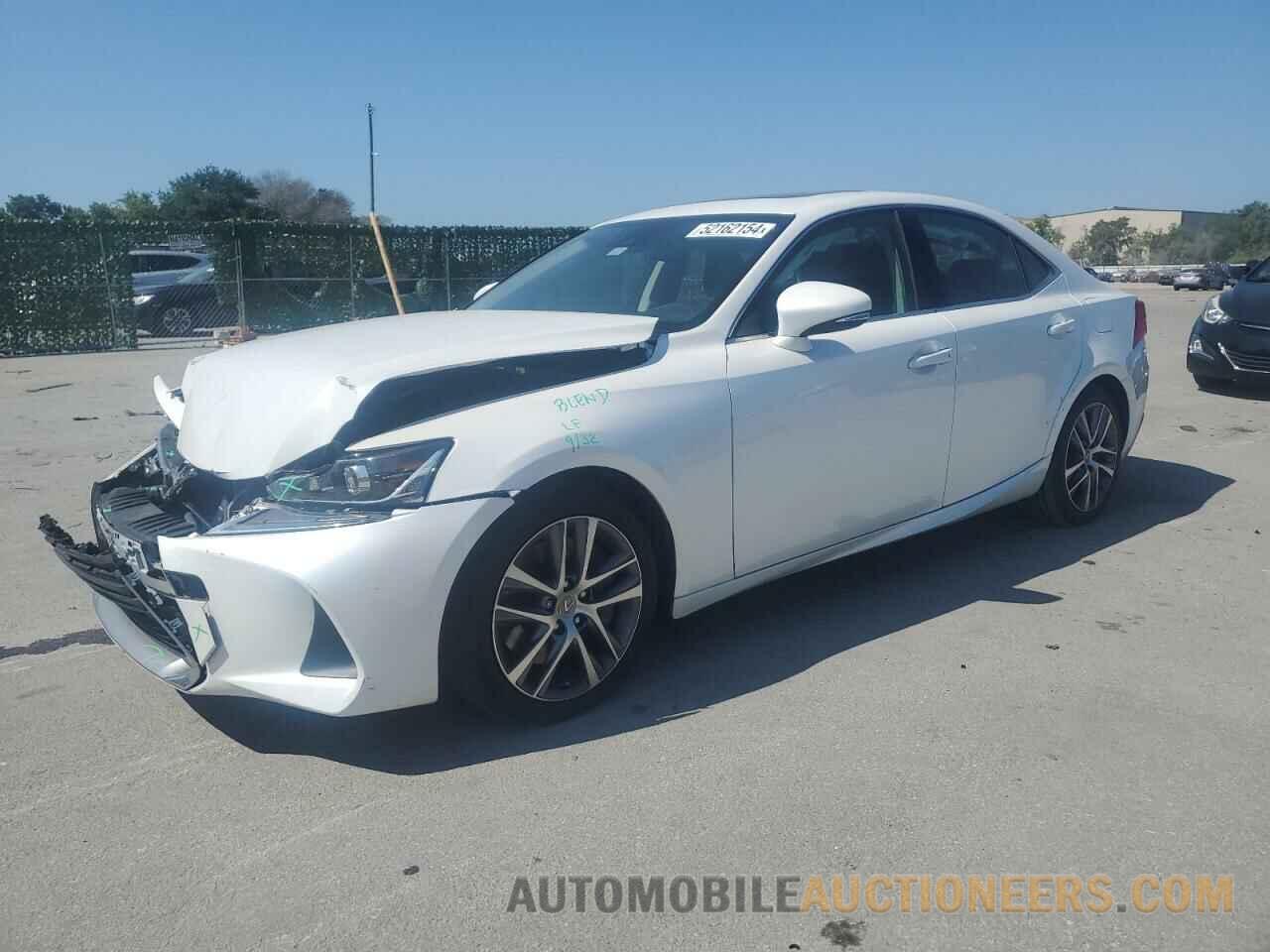 JTHBA1D25J5082124 LEXUS IS 2018