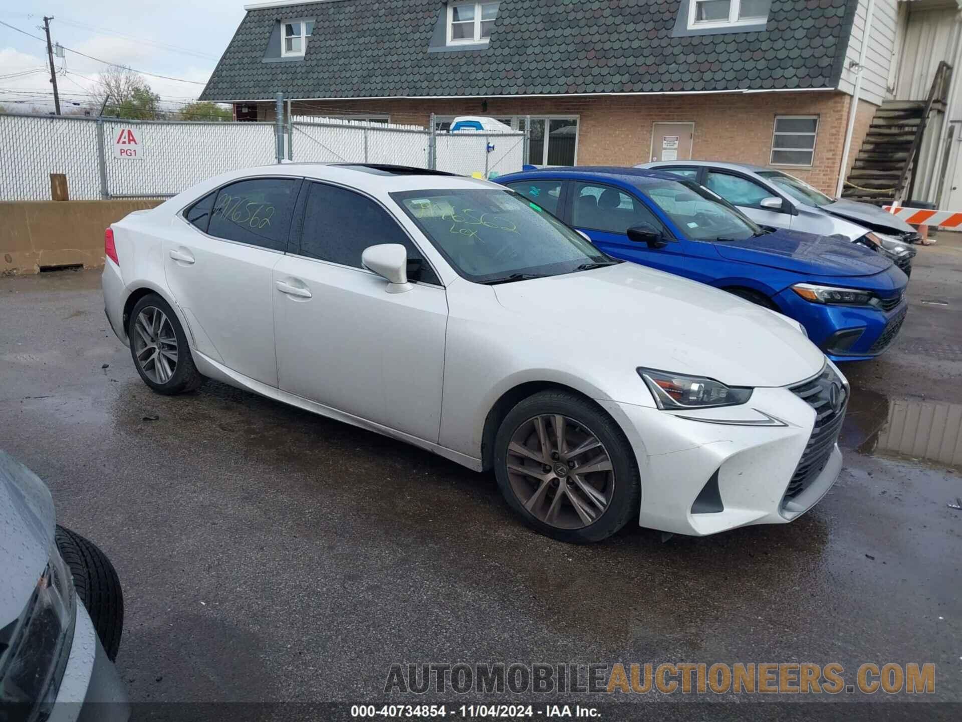 JTHBA1D25K5095019 LEXUS IS 300 2019