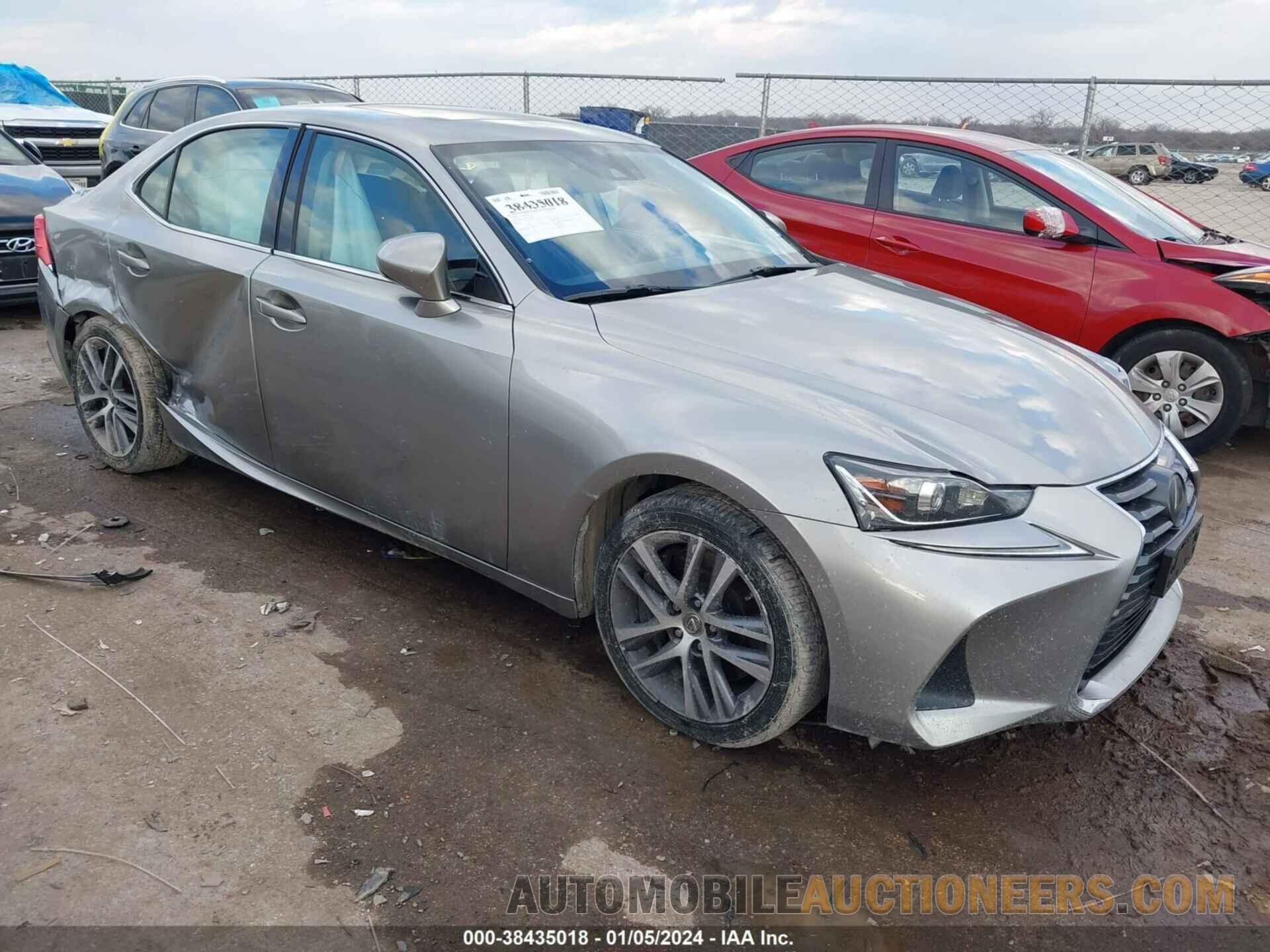 JTHBA1D26J5076073 LEXUS IS 300 2018