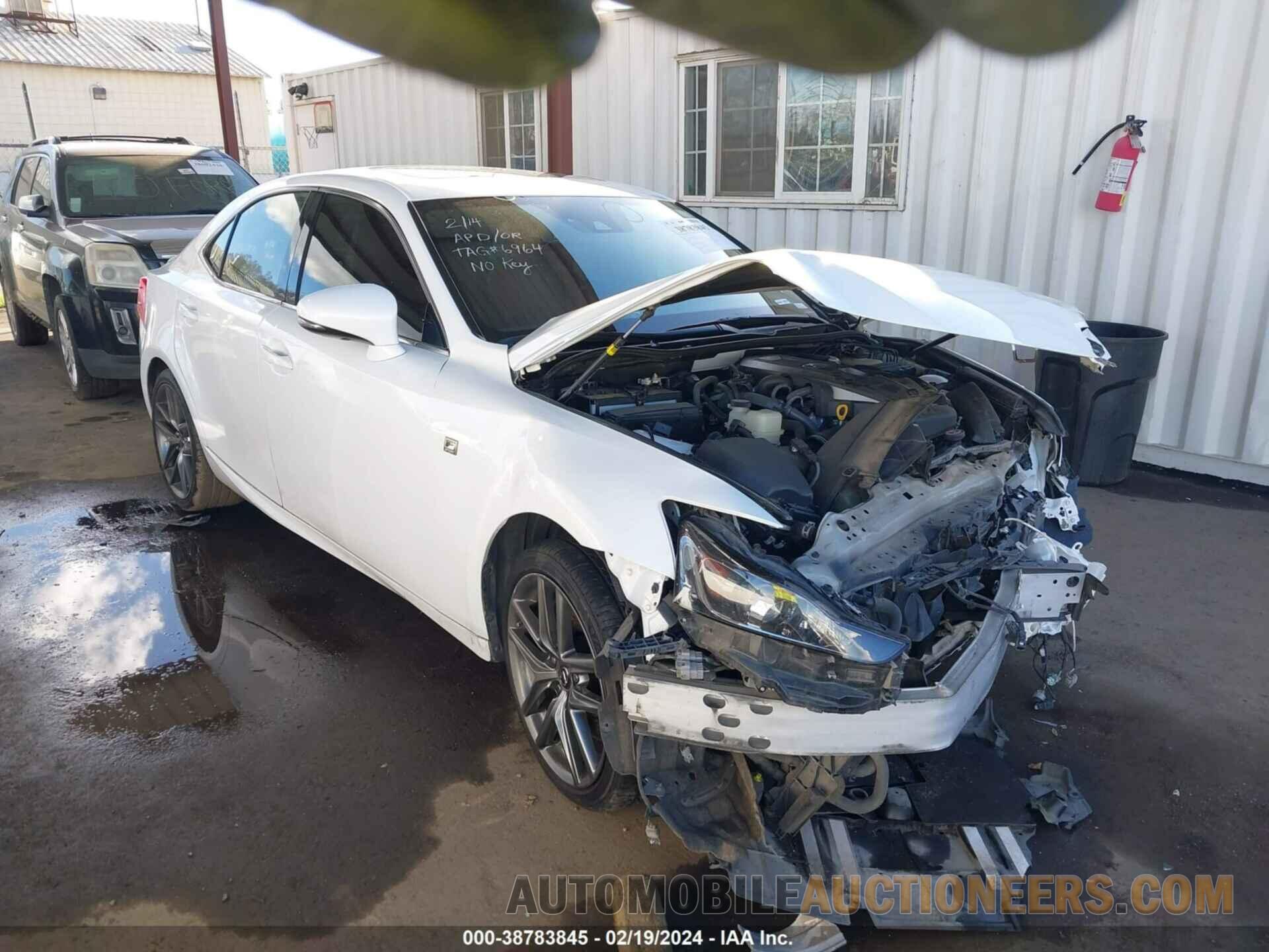 JTHBA1D26J5079779 LEXUS IS 300 2018