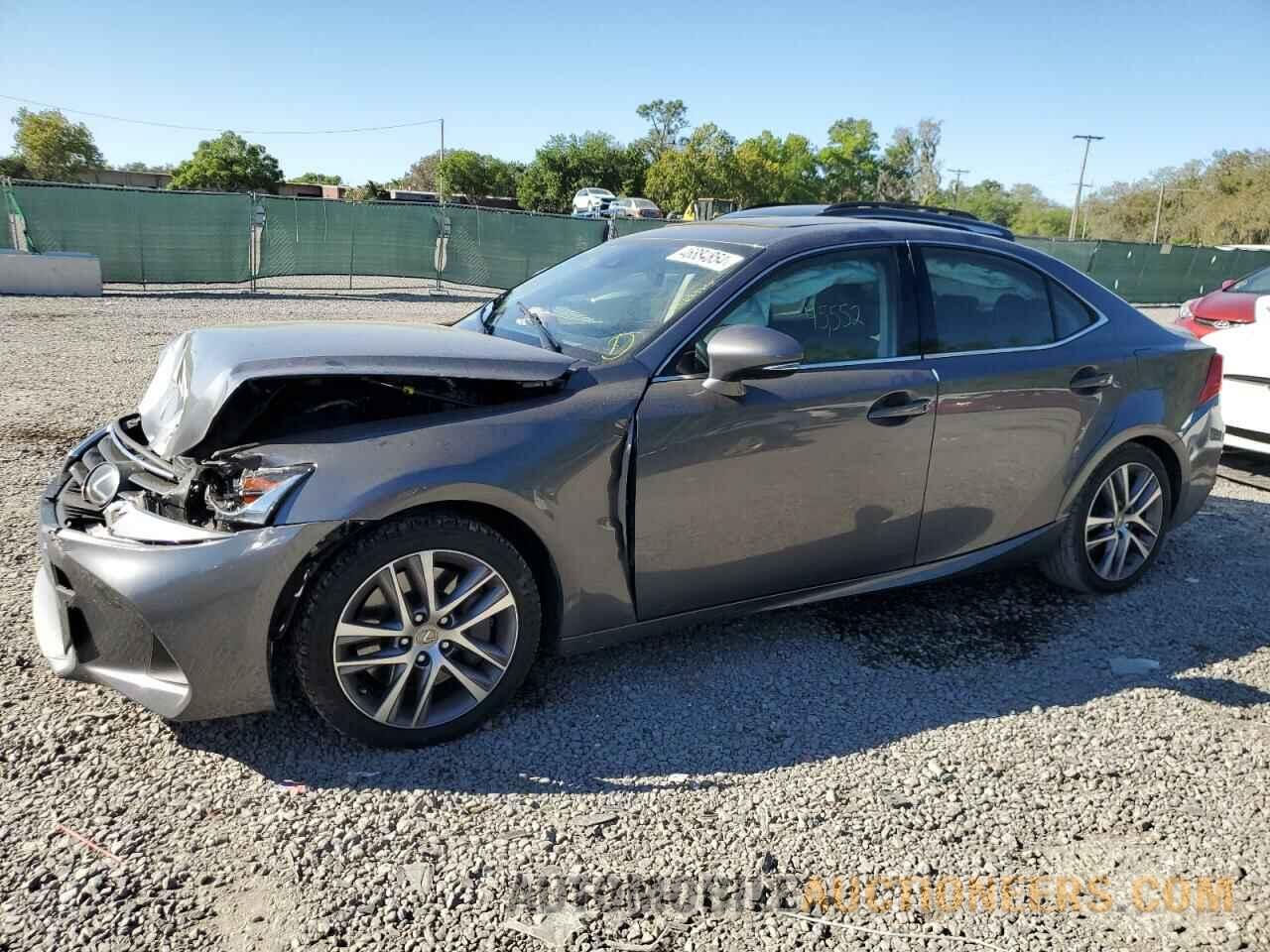 JTHBA1D26J5083119 LEXUS IS 2018