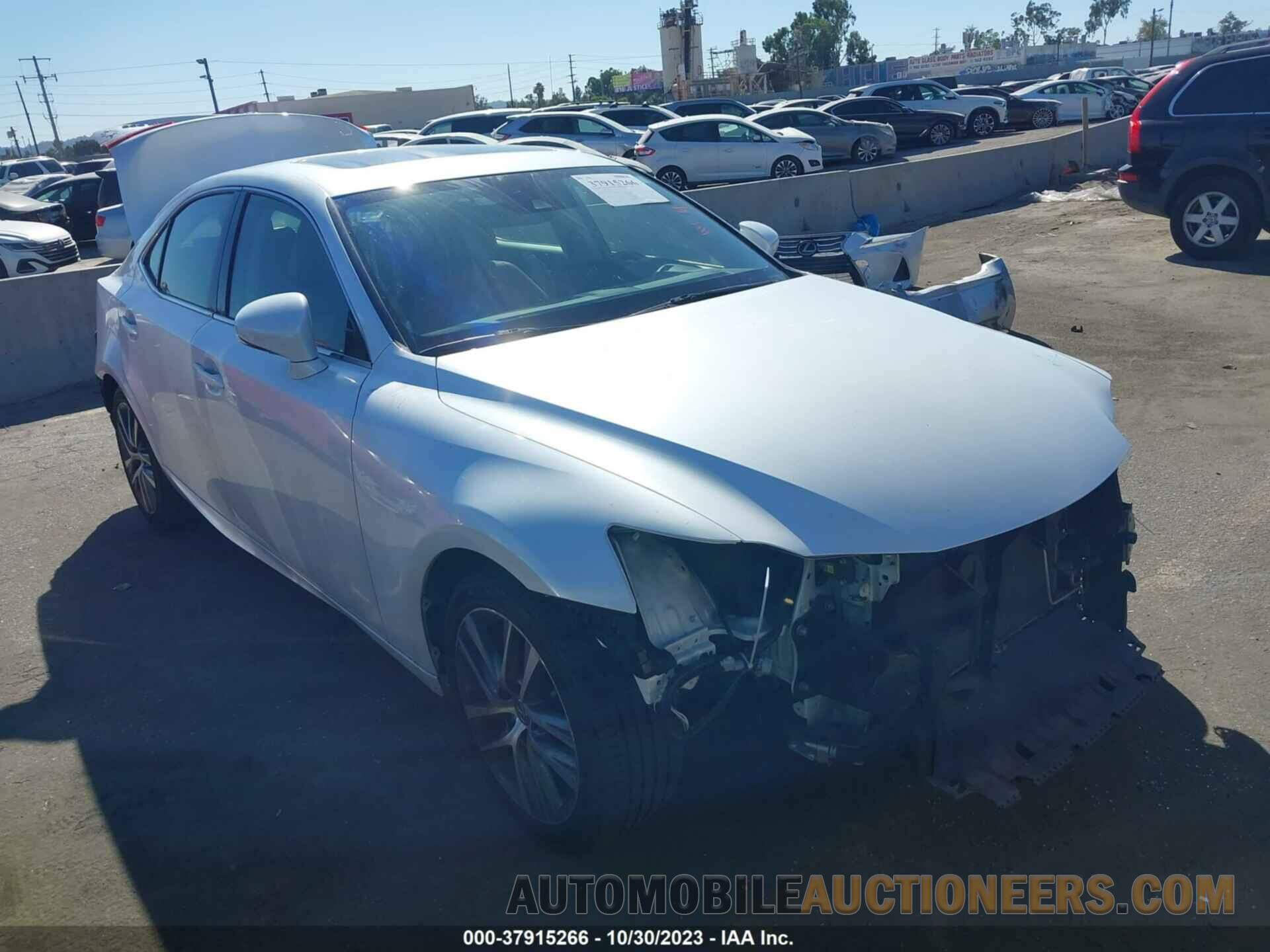 JTHBA1D26K5085857 LEXUS IS 2019