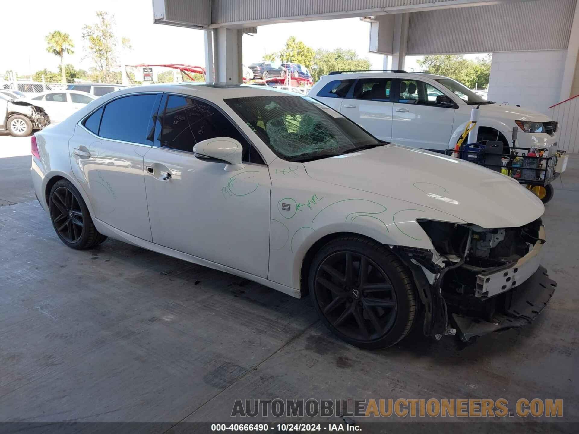 JTHBA1D26K5090878 LEXUS IS 300 2019