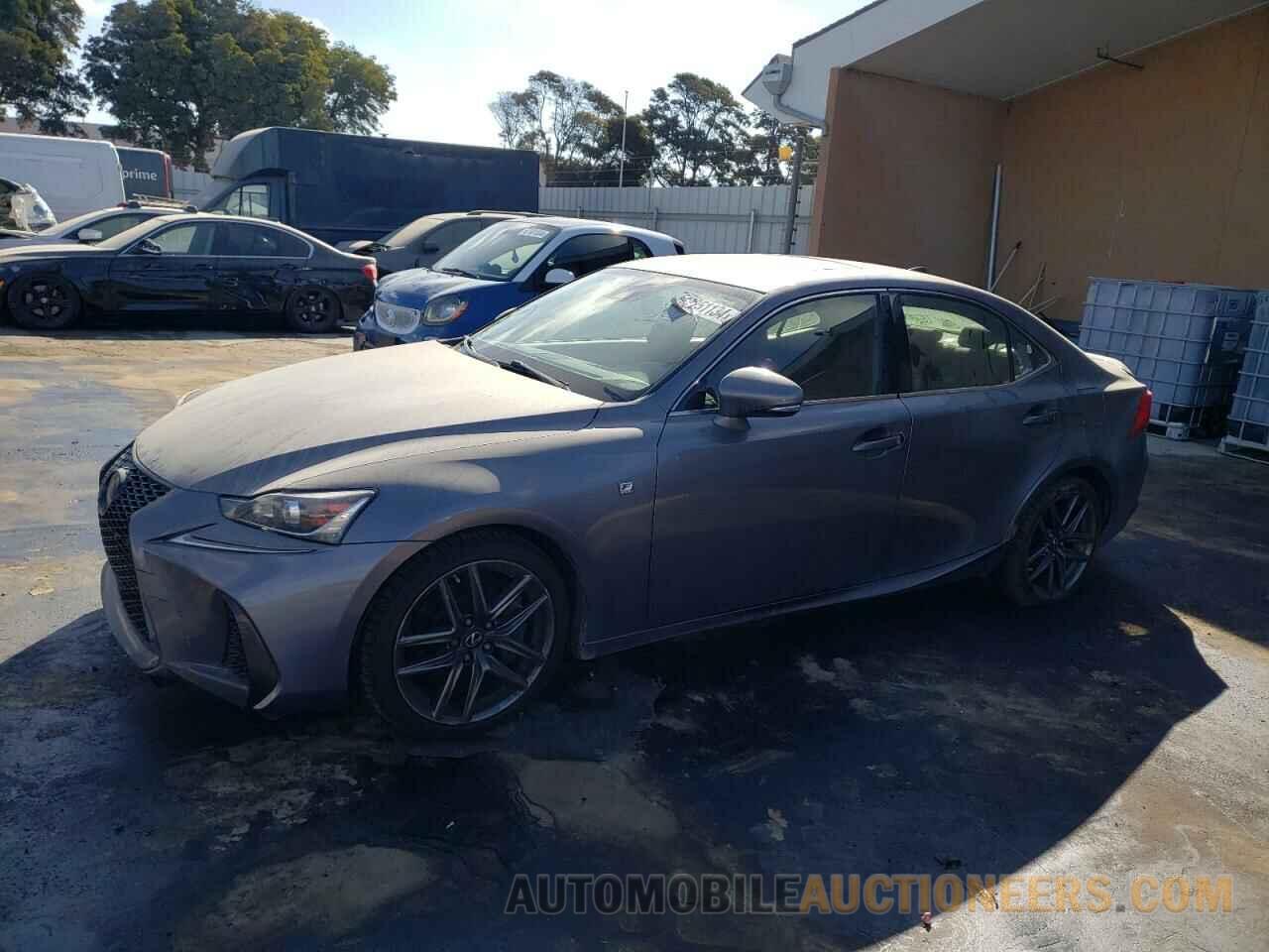 JTHBA1D27H5050768 LEXUS IS 2017