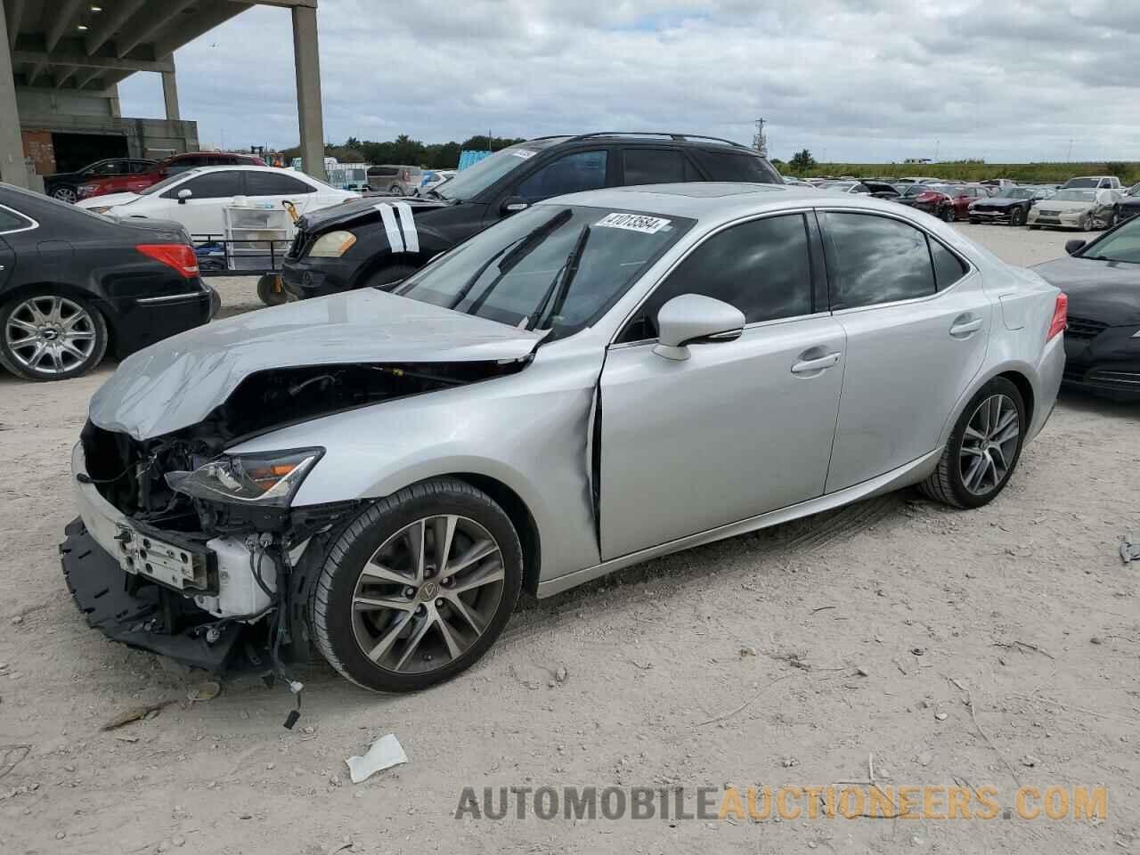 JTHBA1D27J5070198 LEXUS IS 2018