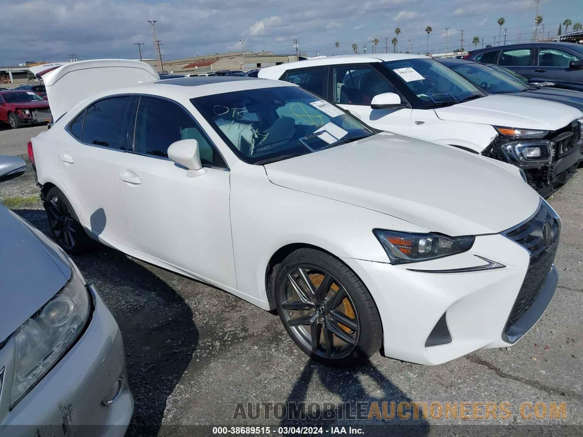 JTHBA1D27J5071173 LEXUS IS 300 2018