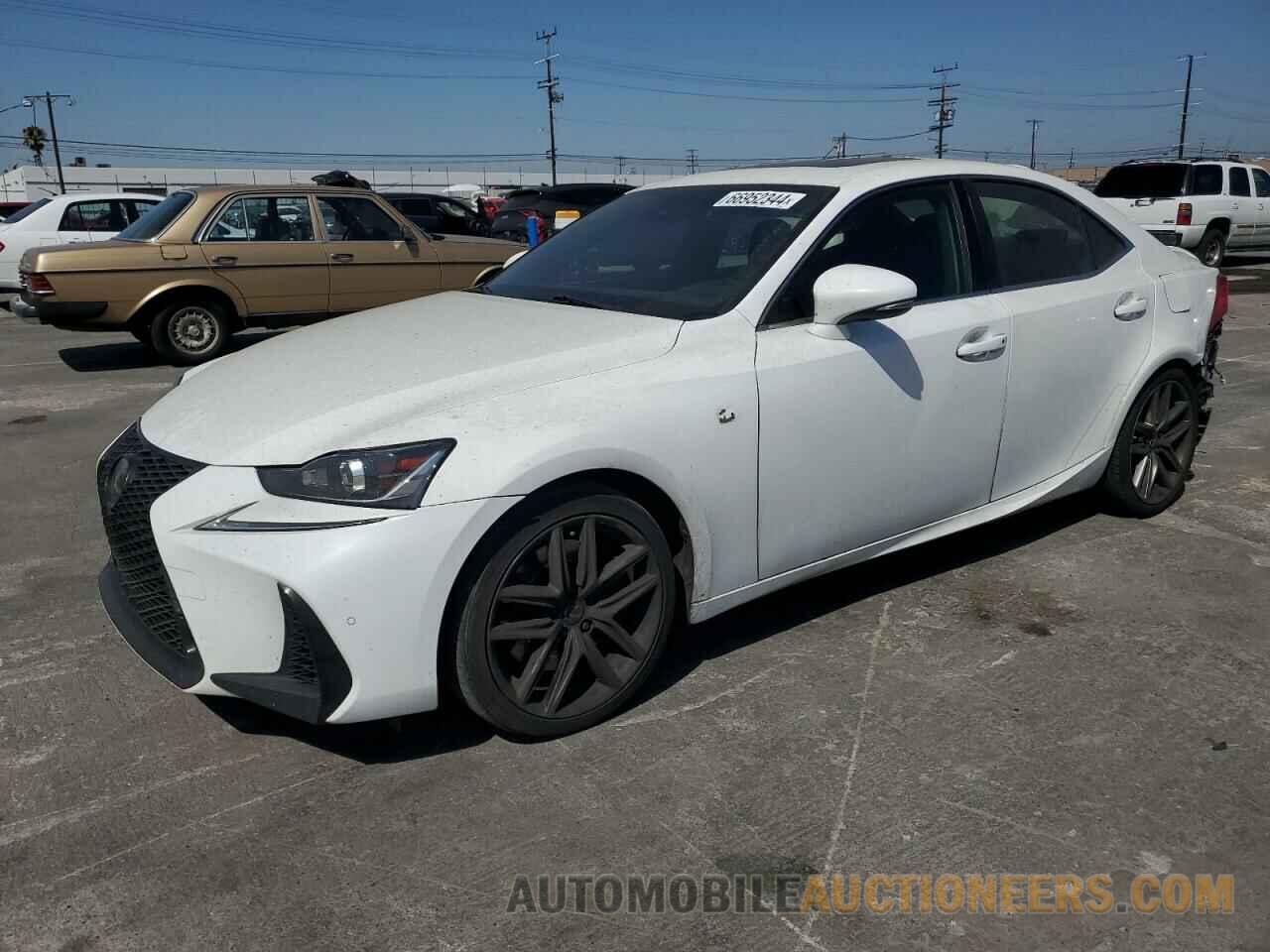 JTHBA1D27J5083050 LEXUS IS 2018