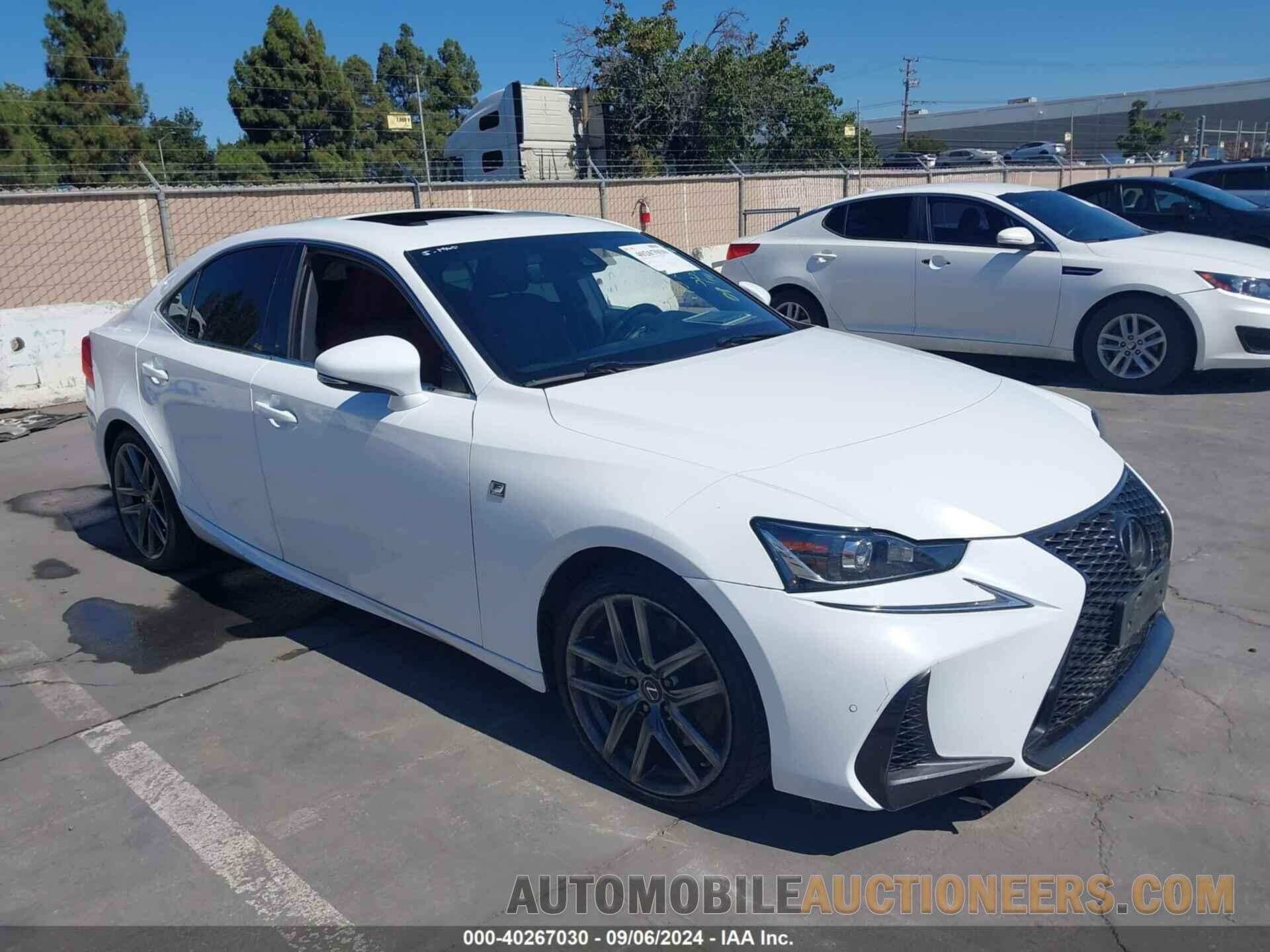 JTHBA1D27K5088962 LEXUS IS 300 2019