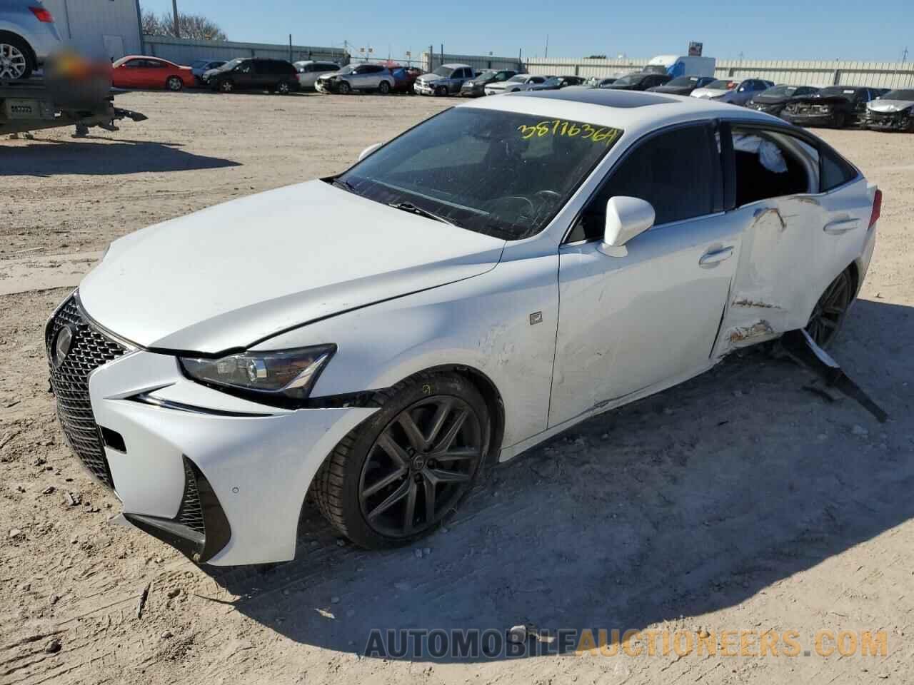 JTHBA1D27K5092798 LEXUS IS 2019