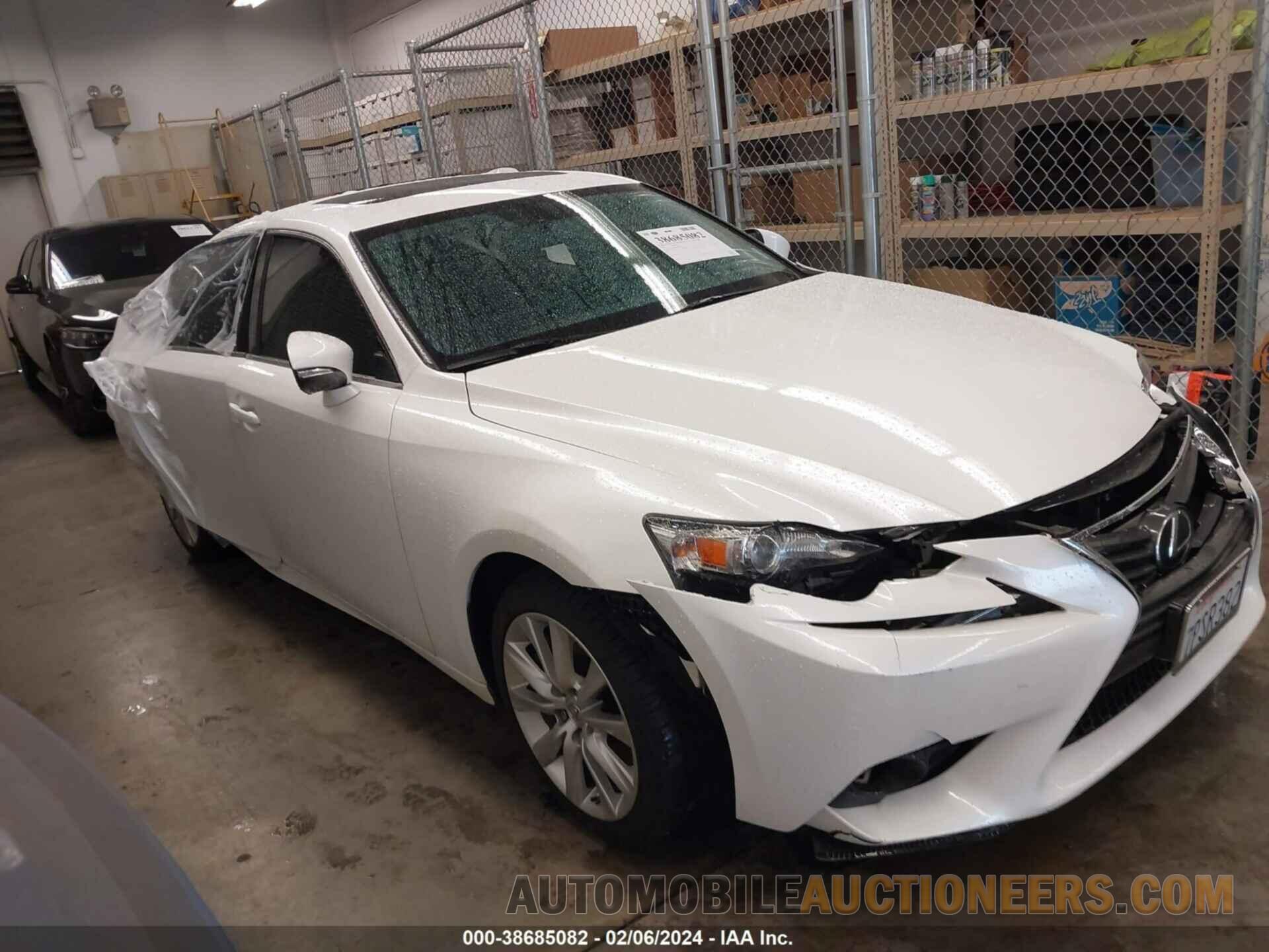 JTHBA1D28G5011508 LEXUS IS 200T 2016