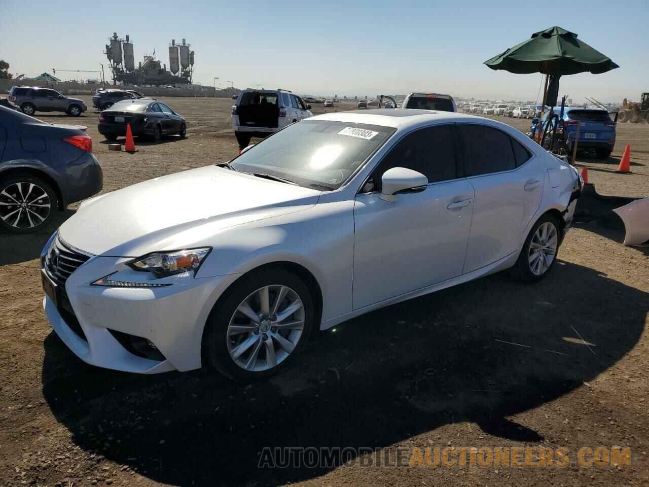 JTHBA1D28G5036361 LEXUS IS 2016