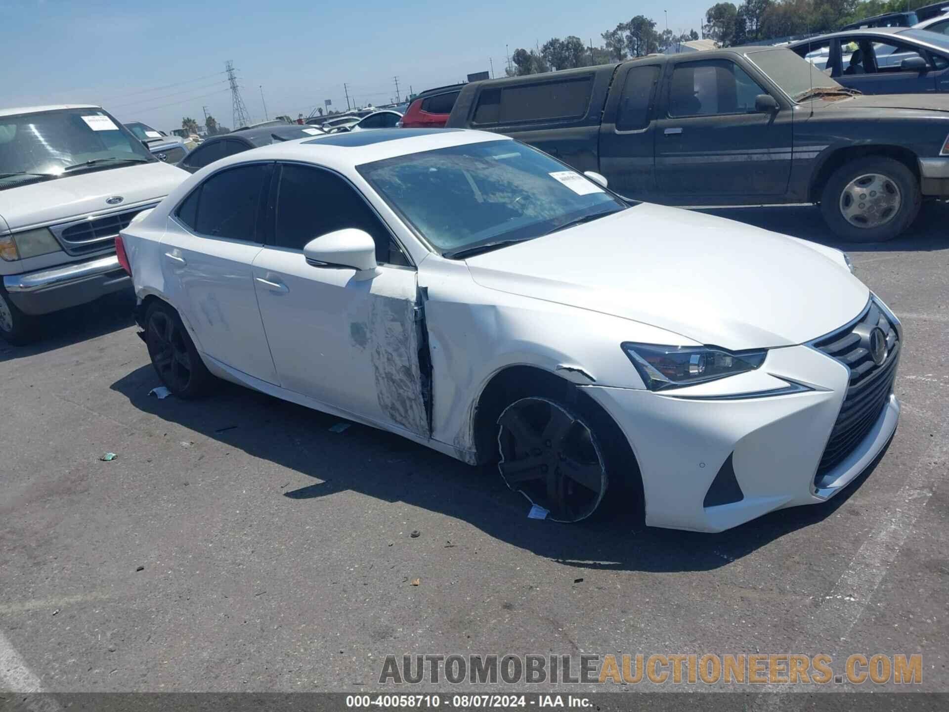 JTHBA1D28J5071215 LEXUS IS 300 2018