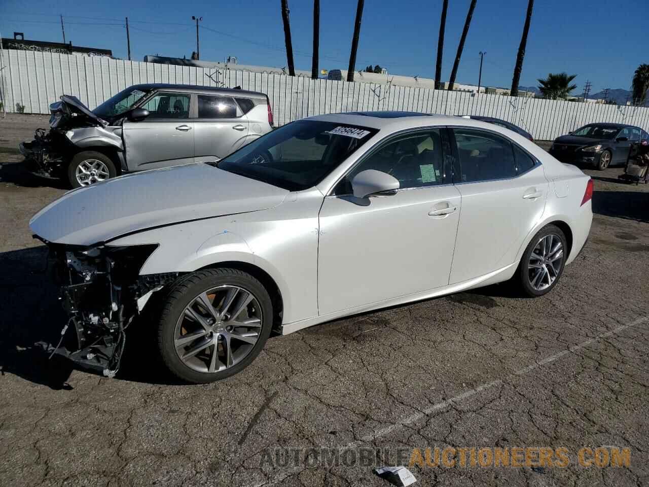 JTHBA1D28K5094737 LEXUS IS 2019