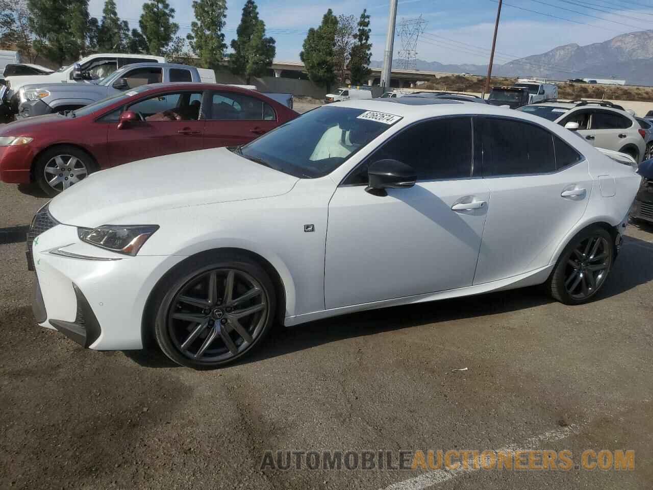 JTHBA1D28K5098366 LEXUS IS 2019