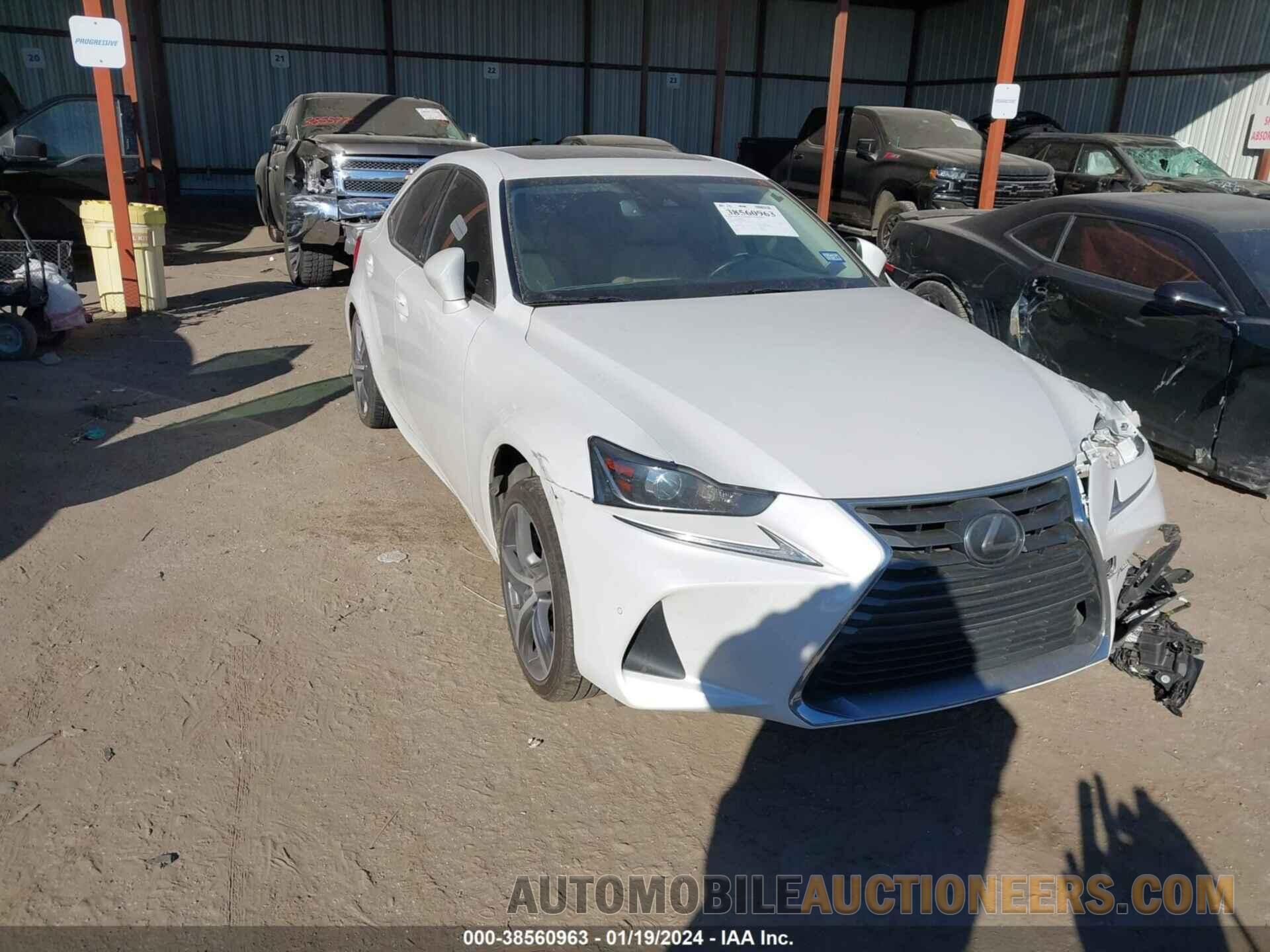 JTHBA1D28K5098657 LEXUS IS 2019