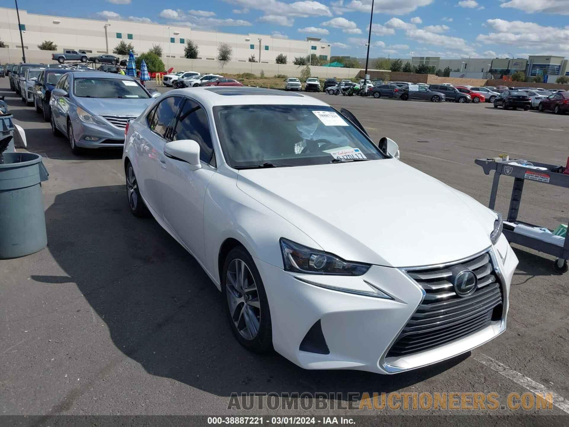 JTHBA1D28K5099615 LEXUS IS 300 2019