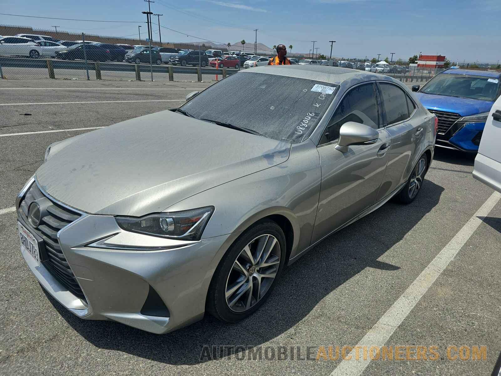 JTHBA1D29K5088008 Lexus IS 2019