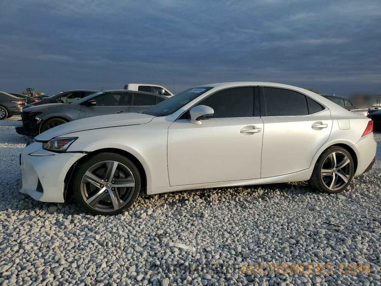 JTHBA1D29K5092883 LEXUS IS 2019