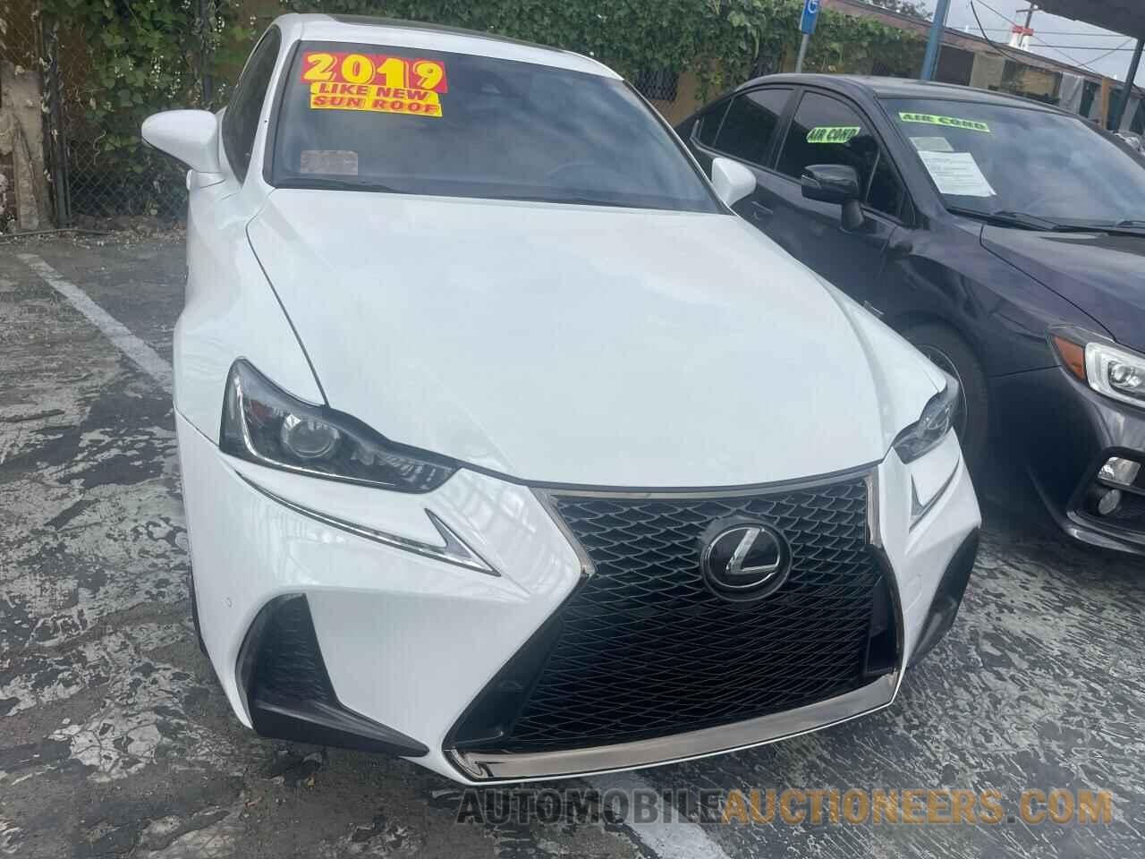 JTHBA1D29K5097212 LEXUS IS 2019