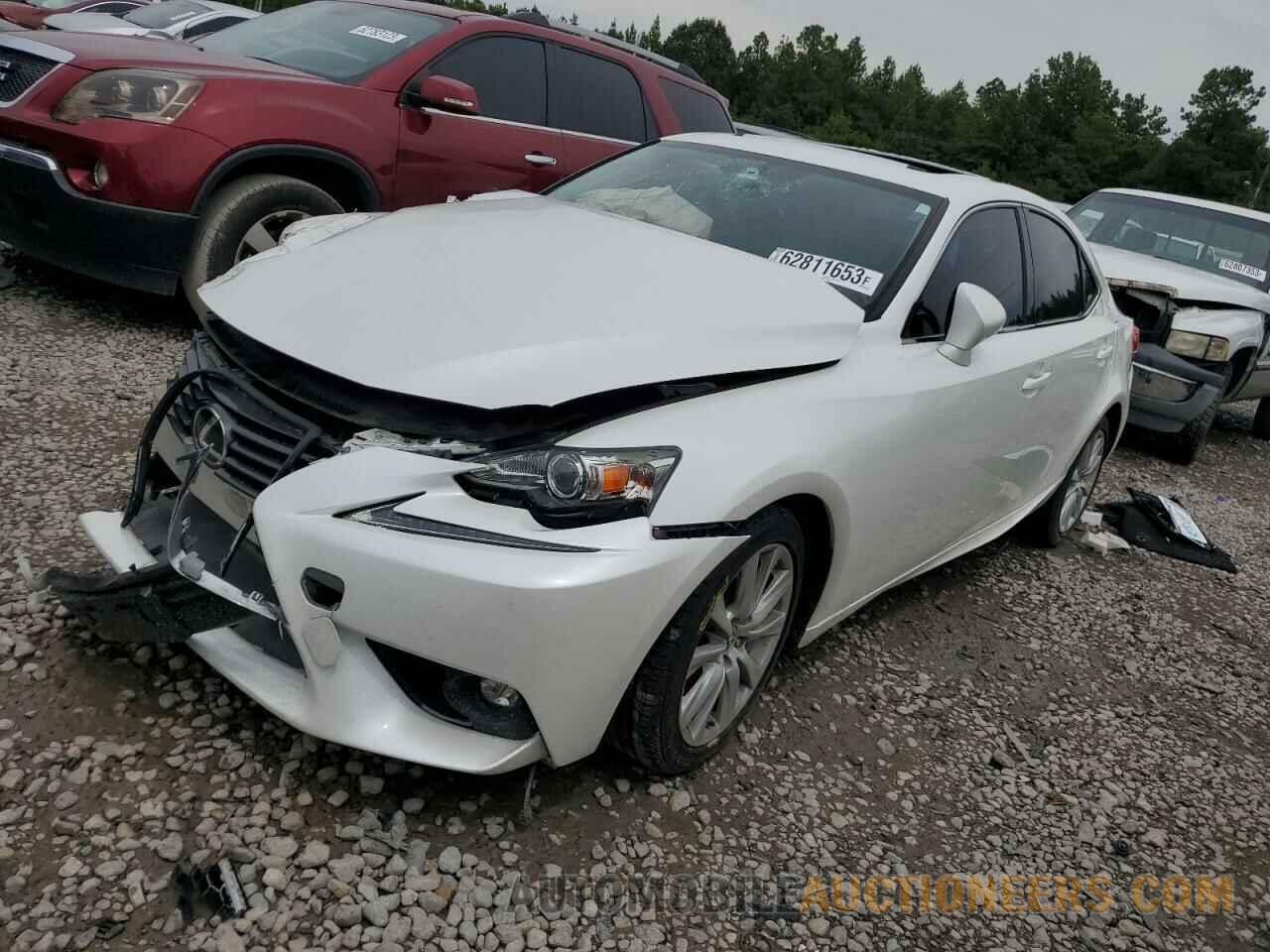 JTHBA1D2XG5022588 LEXUS IS 2016