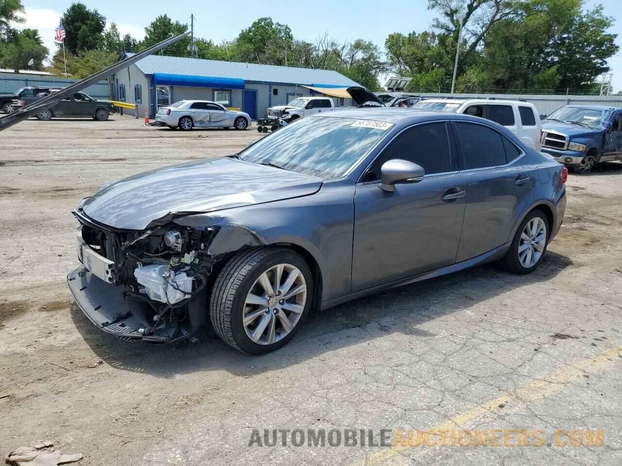 JTHBA1D2XG5038483 LEXUS IS 2016