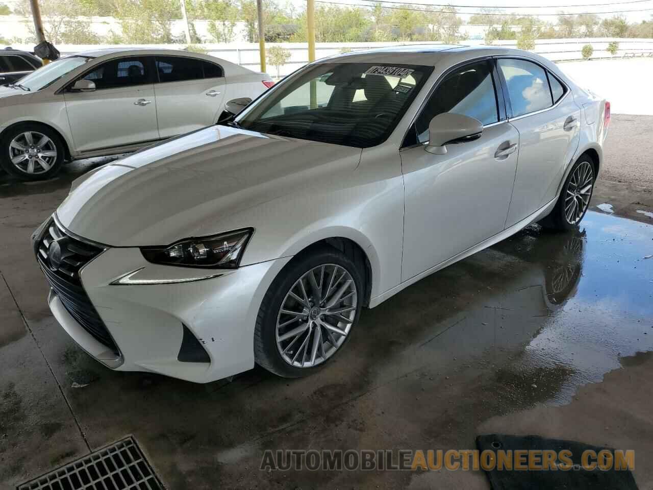 JTHBA1D2XH5050036 LEXUS IS 2017