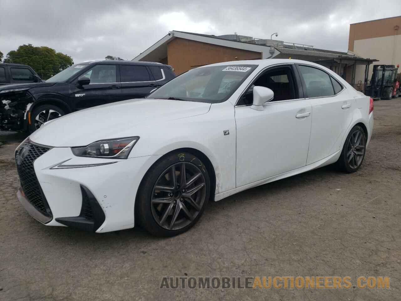 JTHBA1D2XJ5081681 LEXUS IS 2018