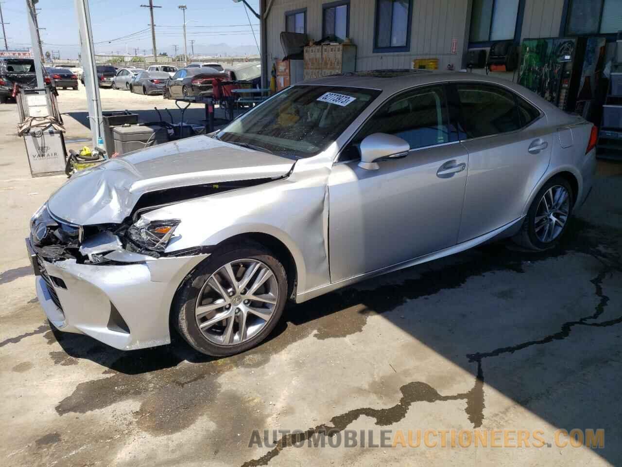 JTHBA1D2XK5090432 LEXUS IS 2019