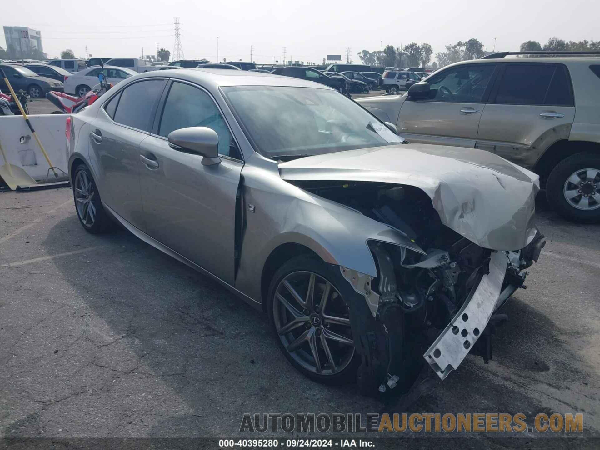 JTHBA1D2XK5096246 LEXUS IS 300 2019