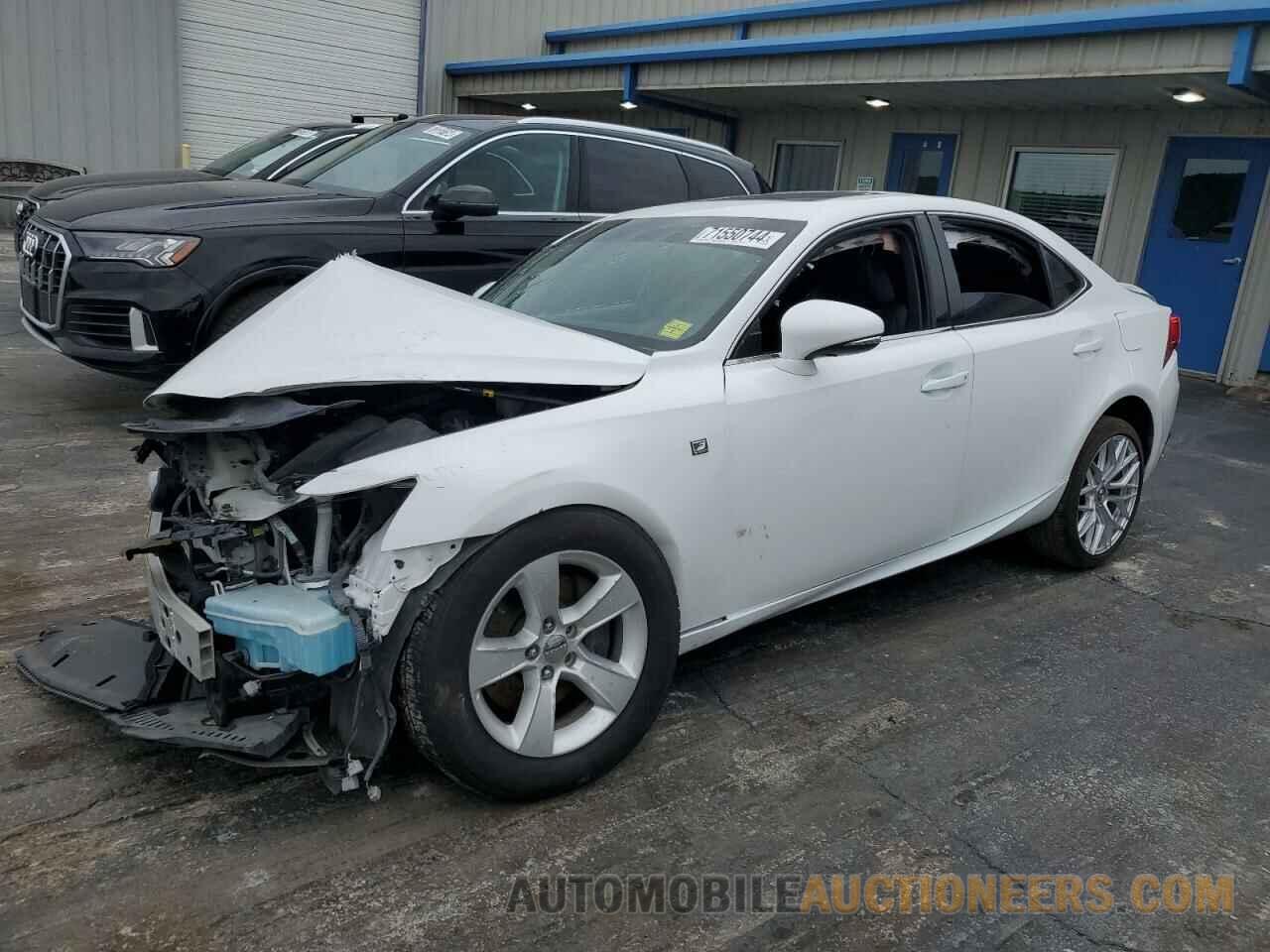 JTHBE1D20E5010029 LEXUS IS 2014