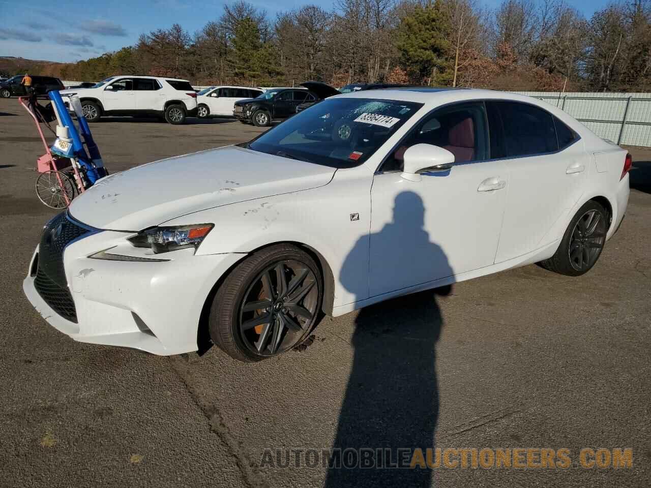 JTHBE1D28F5015772 LEXUS IS 2015